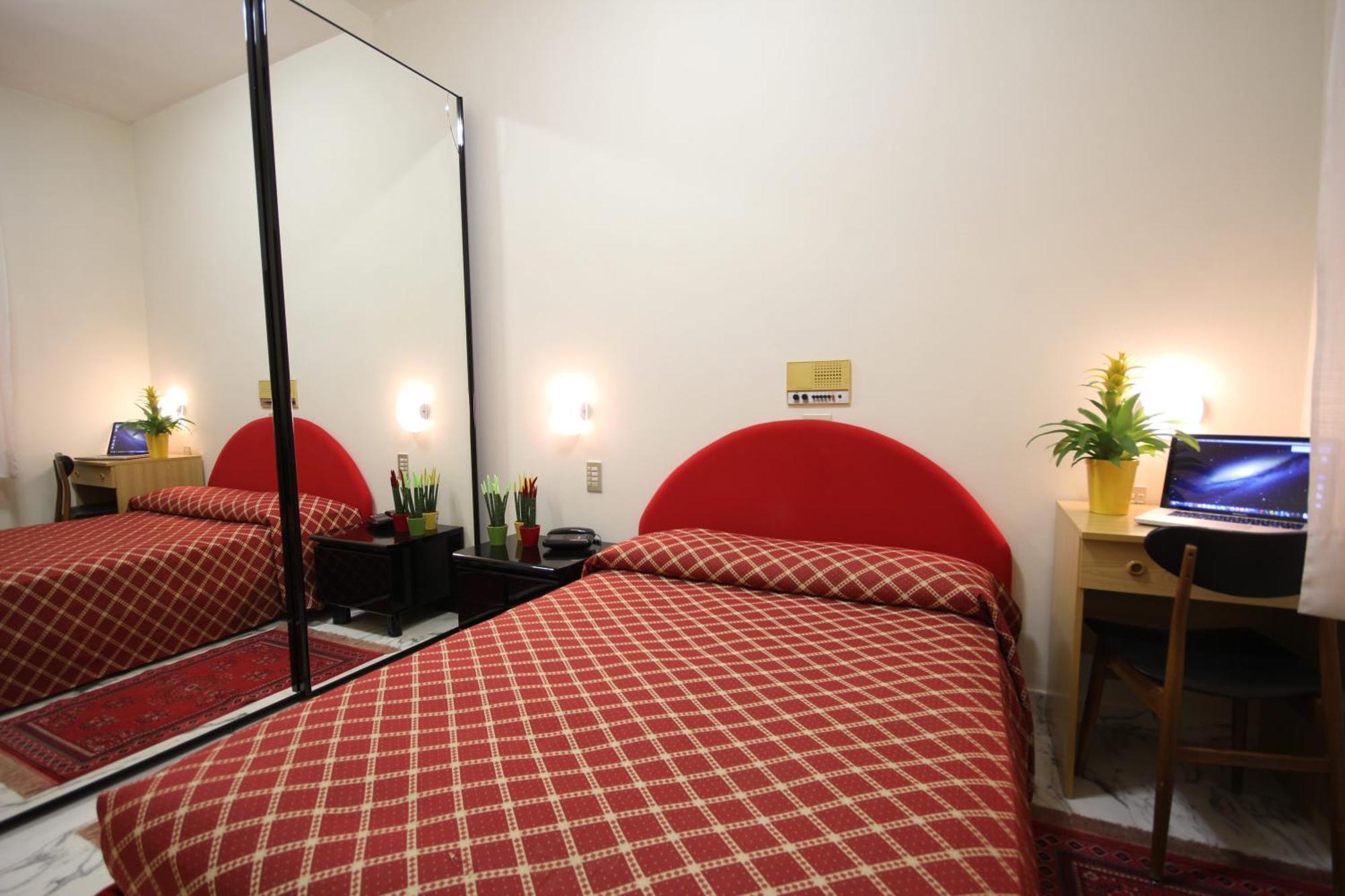 Hotel Villa Luca Chianciano Terme Room photo
